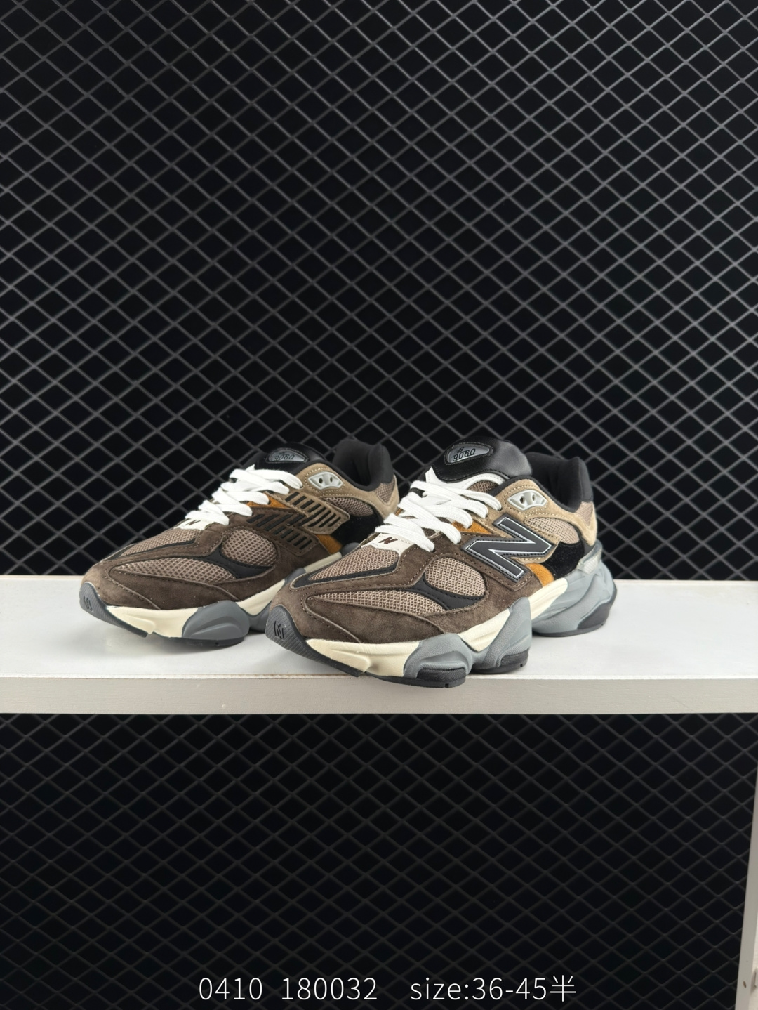 New Balance    NB9060